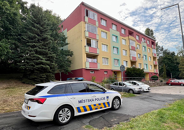 Zkontrolujte si bydlení, vyzval Chomutov lidi z okolí domu s narušenou statikou