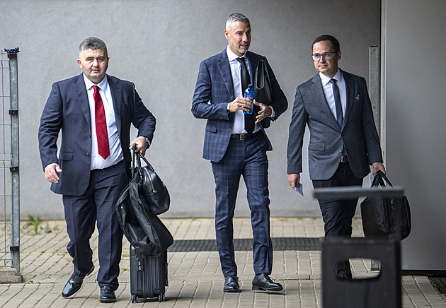 Advokát vlivných. Redl si v kauze Dozimetr najal právníka, který hájí i Kočnera