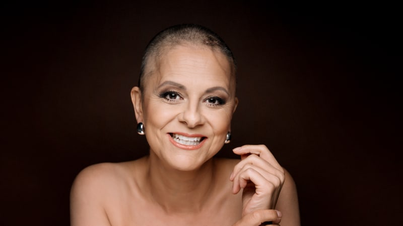 Laďka Něrgešová dojala fanoušky: I s oholenou hlavou září. Připomíná jim slavnou zpěvačku