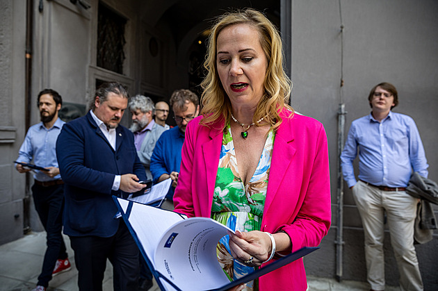 Piráti tlačili na dozorčí radu Pražských služeb. Členové odmítli účast na jednání