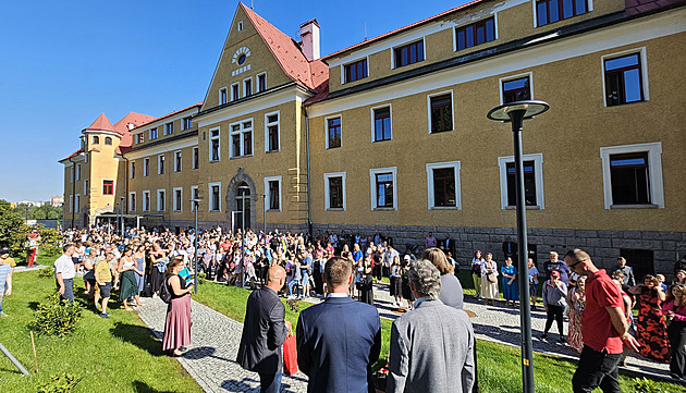 Terapeutické učebny i unikátní hřiště. Internát v Liberci se proměnil na školu