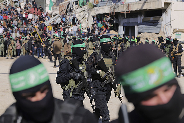 Hamás ztratil kontakt s dvěma izraelskými rukojmími. Viní izraelskou ofenzivu