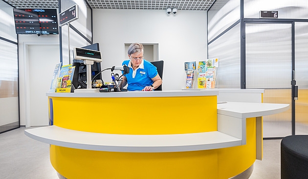 Česká pošta přestala kvůli superdávce vyřizovat žádosti o většinu příspěvků