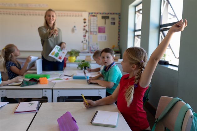 Sokolov láká nové učitele. Nabízí jim příspěvek 150 tisíc i městské byty