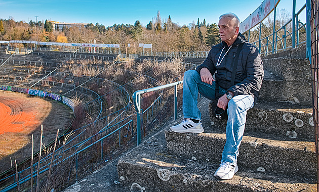 Rodina i fotbalisté se loučí se strůjcem slavné éry Zbrojovky a Bobycentra