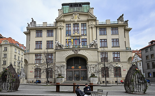 Firma, která měla napravit vztahy v pražské zoo, odstoupila od smlouvy