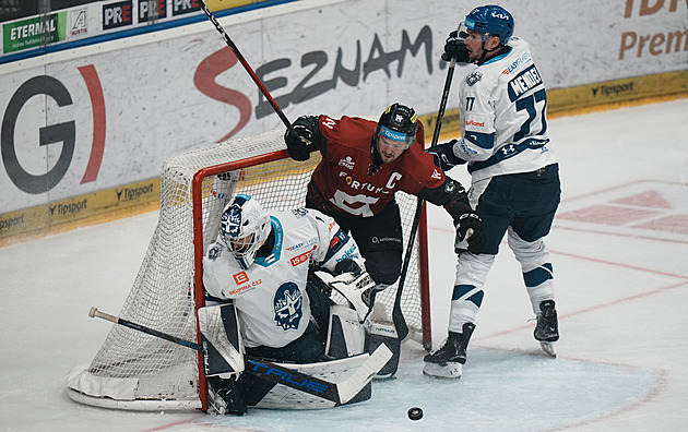 ONLINE: Sparta - Kladno 1:2. Hosté těží z převahy, sudí u videa uznali gól Procházky