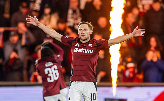 Fotbalové přestupy ONLINE: Kouč Iraola po třech letech v Bournemouth skončí