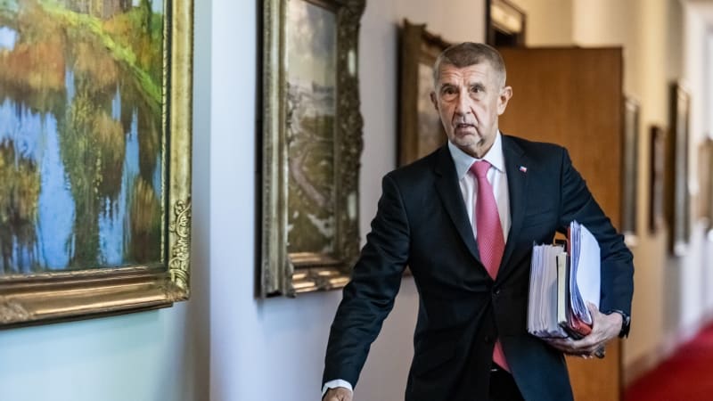 Babiš dál napíná Pavla kvůli summitu NATO. Oznámil pevné datum, kdy vláda rozhodne