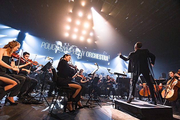 Police Symphony Orchestra, No Name i Support Lesbiens. Víkend je ve městech nabitý