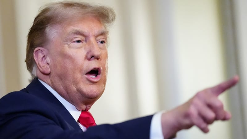 Kanada v EU je k smíchu, zlobí se Trump. Evropě hrozí obřími cly i utnutím obchodu